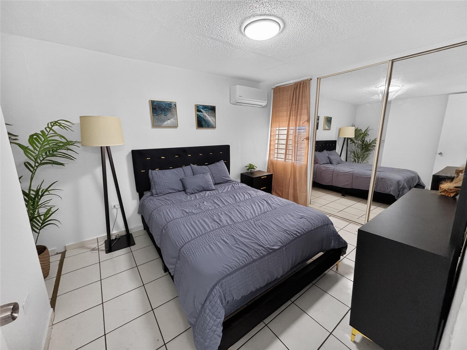 CONDOMINIO INTERSUITES - Residential
