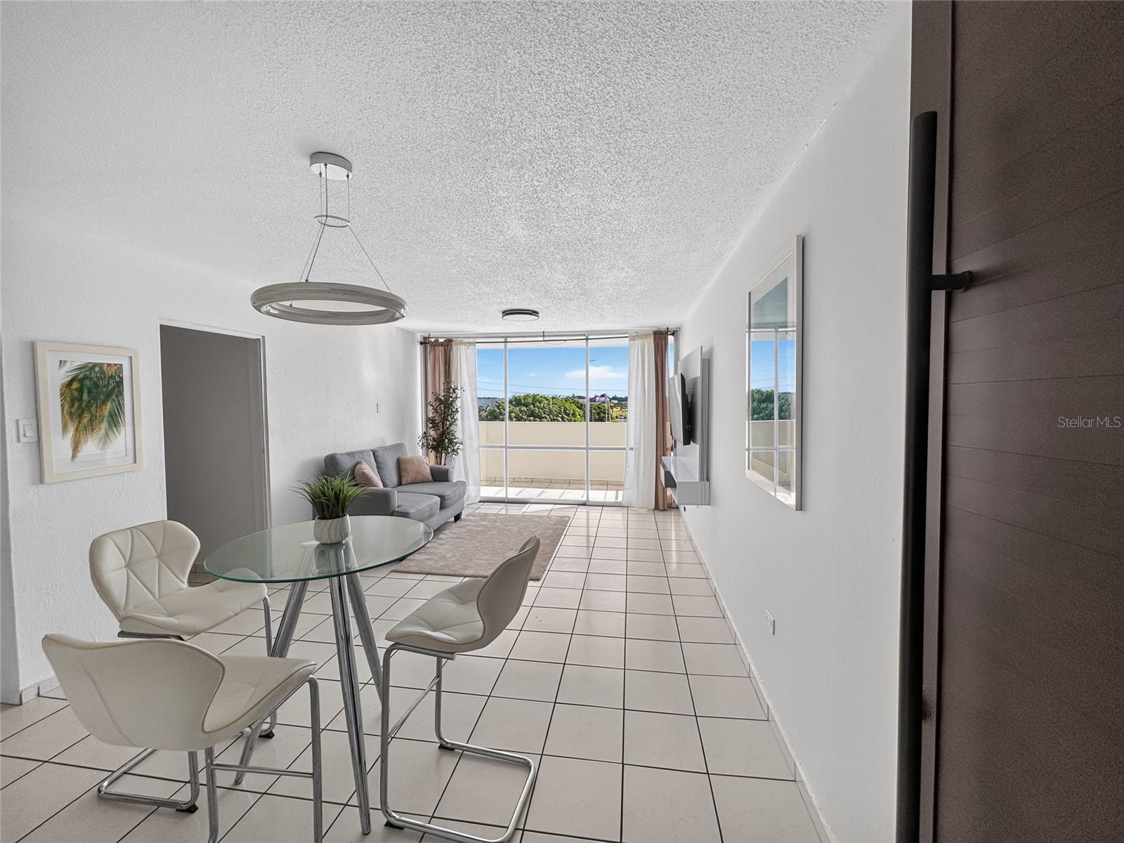 CONDOMINIO INTERSUITES - Residential