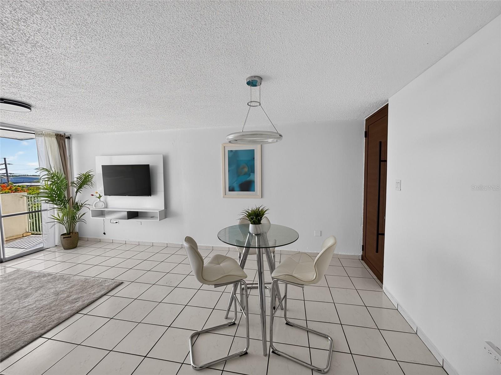 CONDOMINIO INTERSUITES - Residential