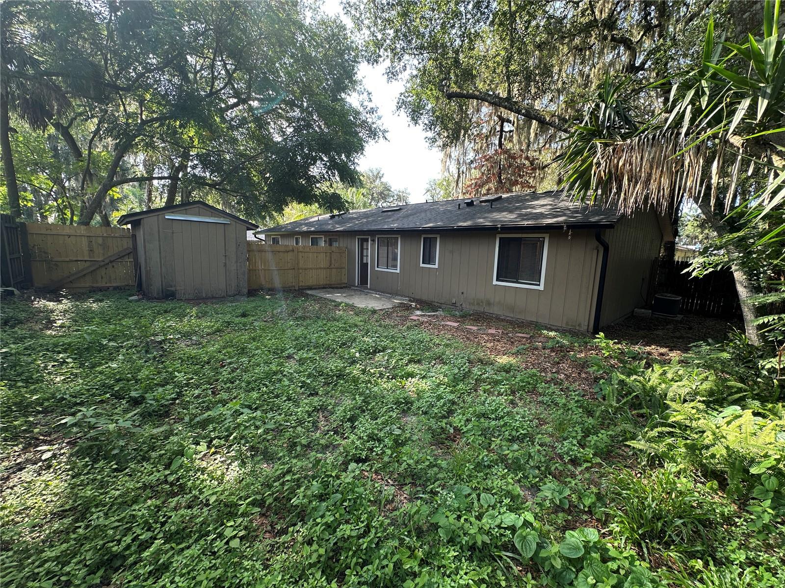 OAK ARBOR - Residential Lease