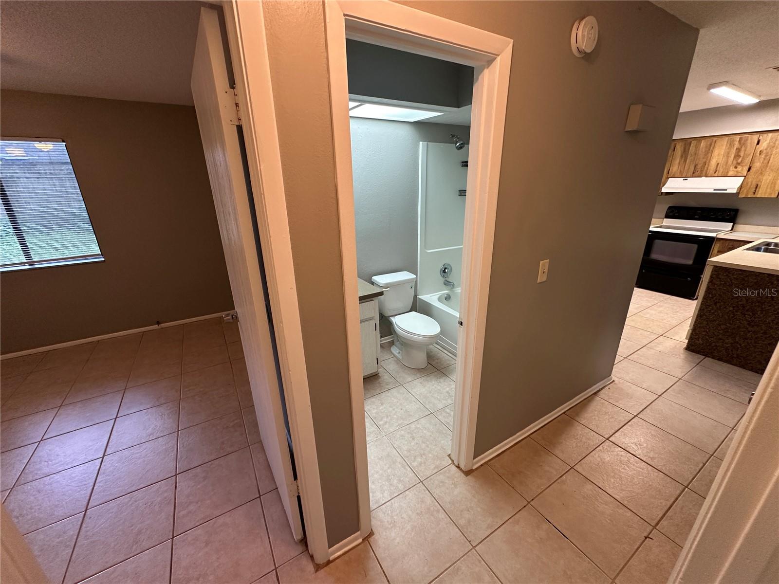 OAK ARBOR - Residential Lease