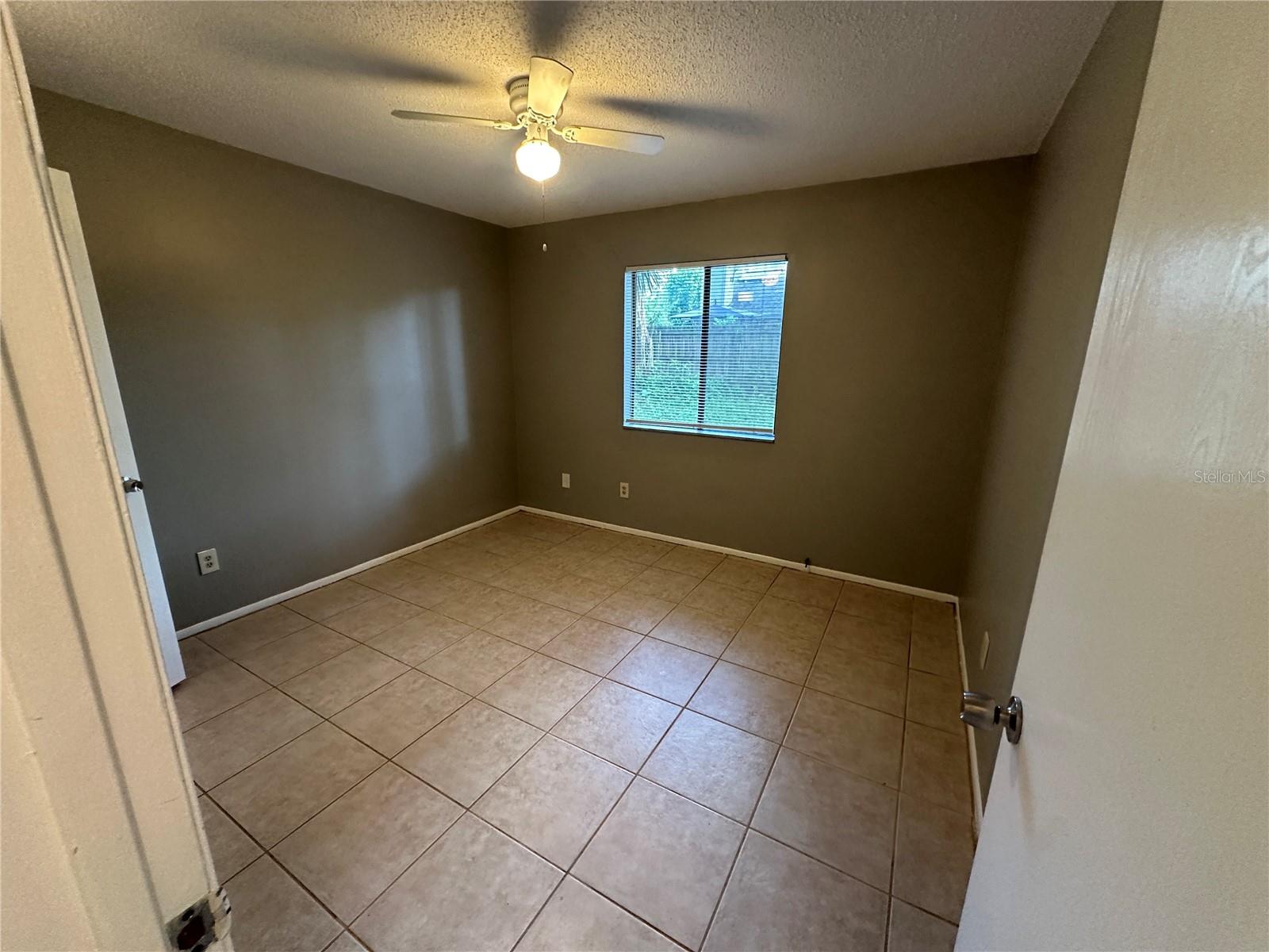 OAK ARBOR - Residential Lease