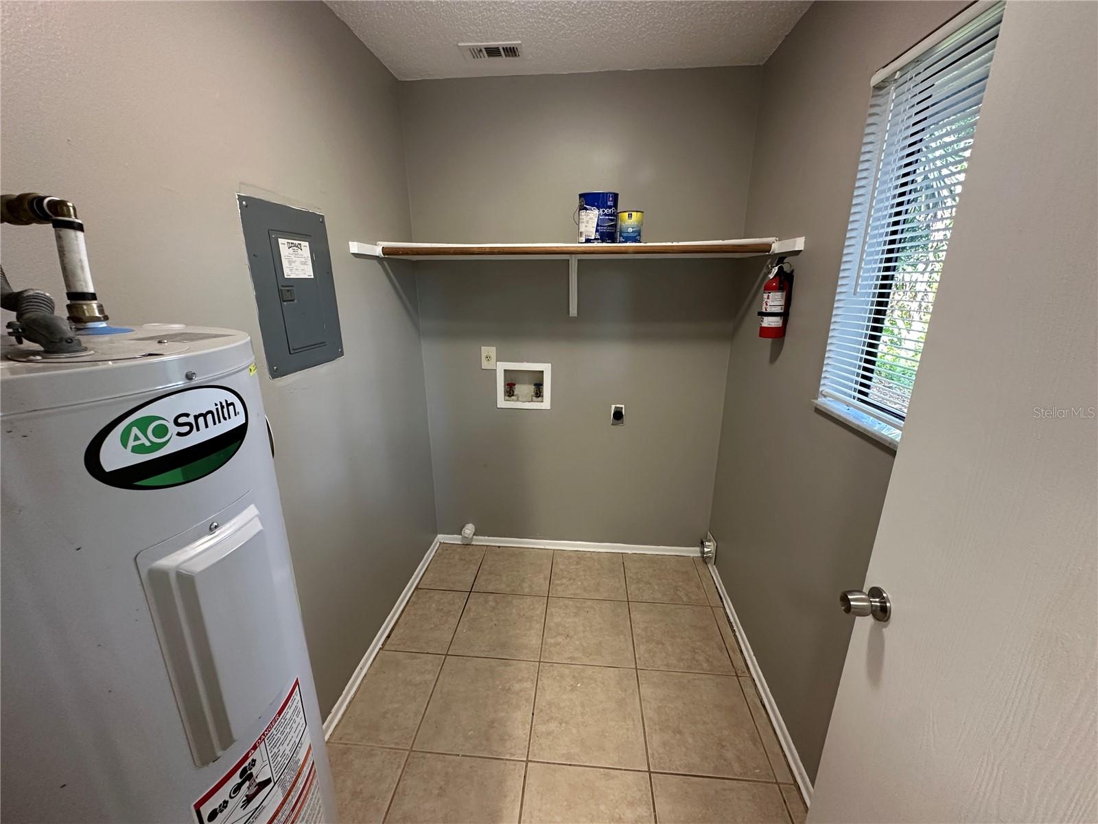 OAK ARBOR - Residential Lease