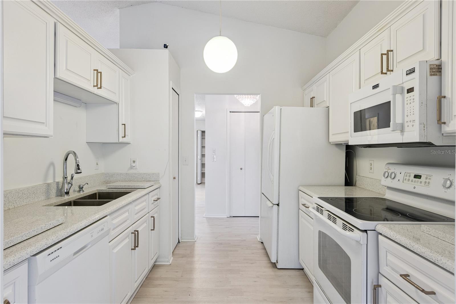 GATEWOOD PH 02 - Residential