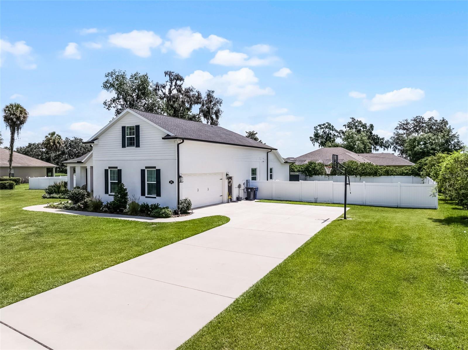 DARBY LAKE - Residential