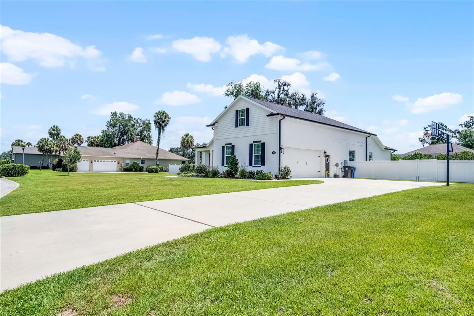 DARBY LAKE - Residential