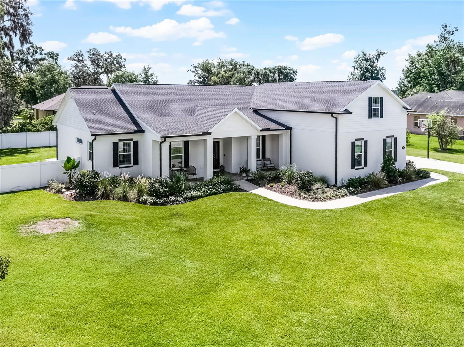 DARBY LAKE - Residential