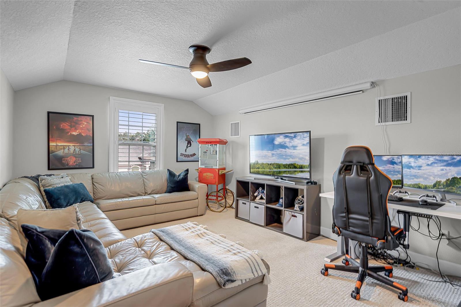 DARBY LAKE - Residential