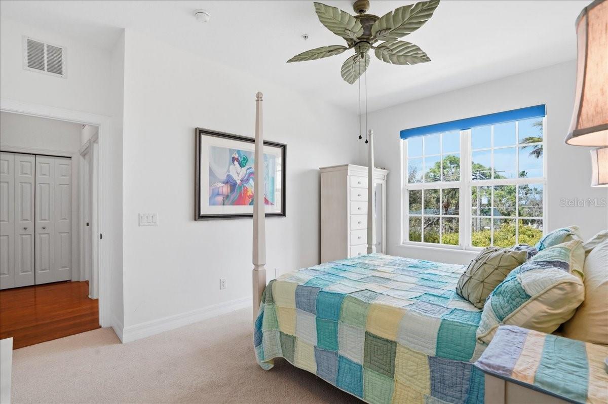 VENETIAN SHORES - Residential
