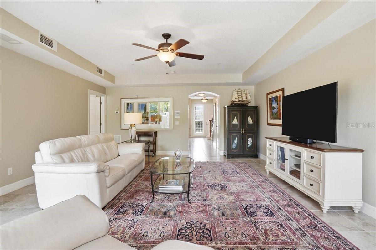 VENETIAN SHORES - Residential