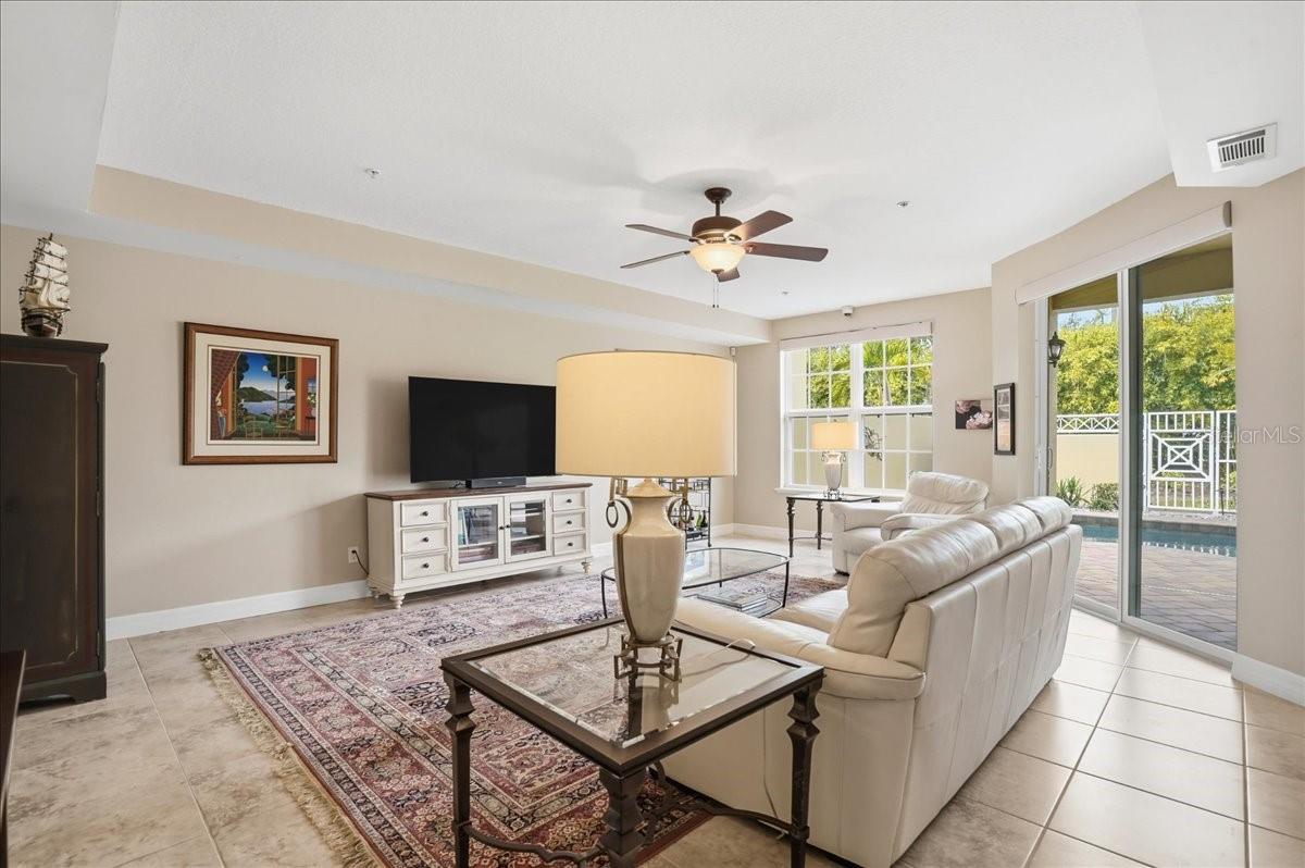 VENETIAN SHORES - Residential