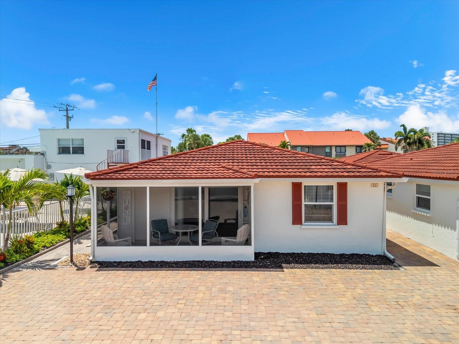 CASA BLANCA VILLAS - Residential