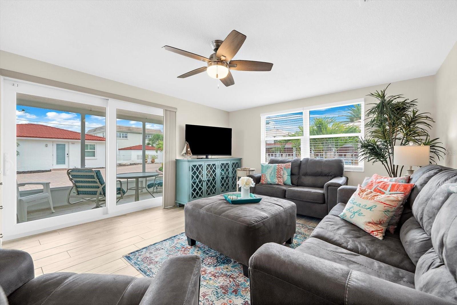 CASA BLANCA VILLAS - Residential