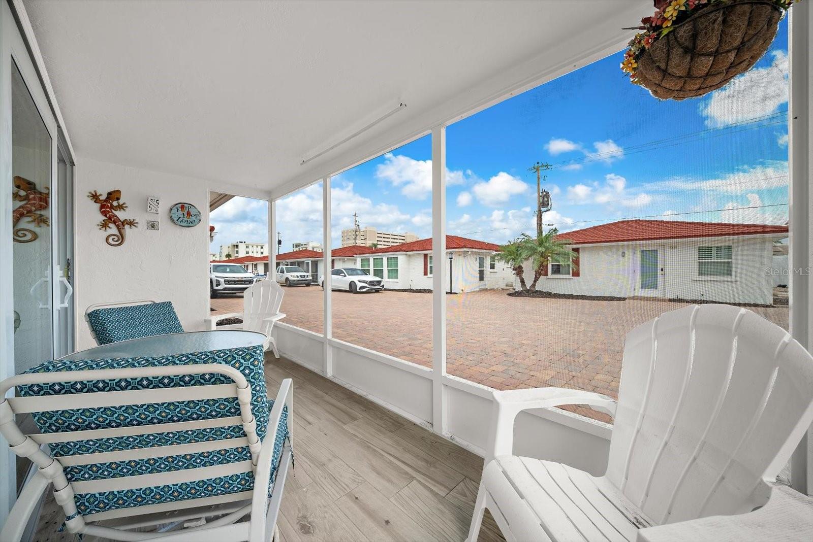 CASA BLANCA VILLAS - Residential