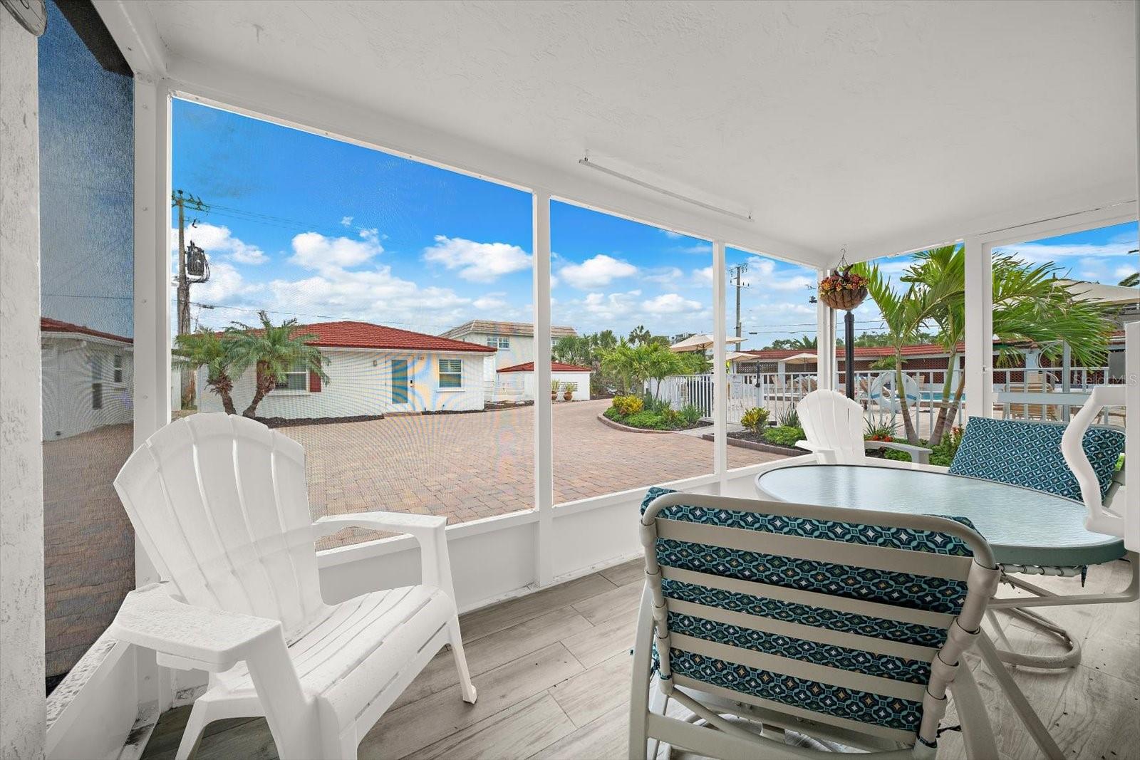 CASA BLANCA VILLAS - Residential