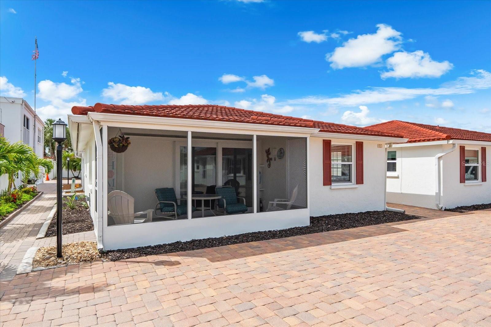 CASA BLANCA VILLAS - Residential