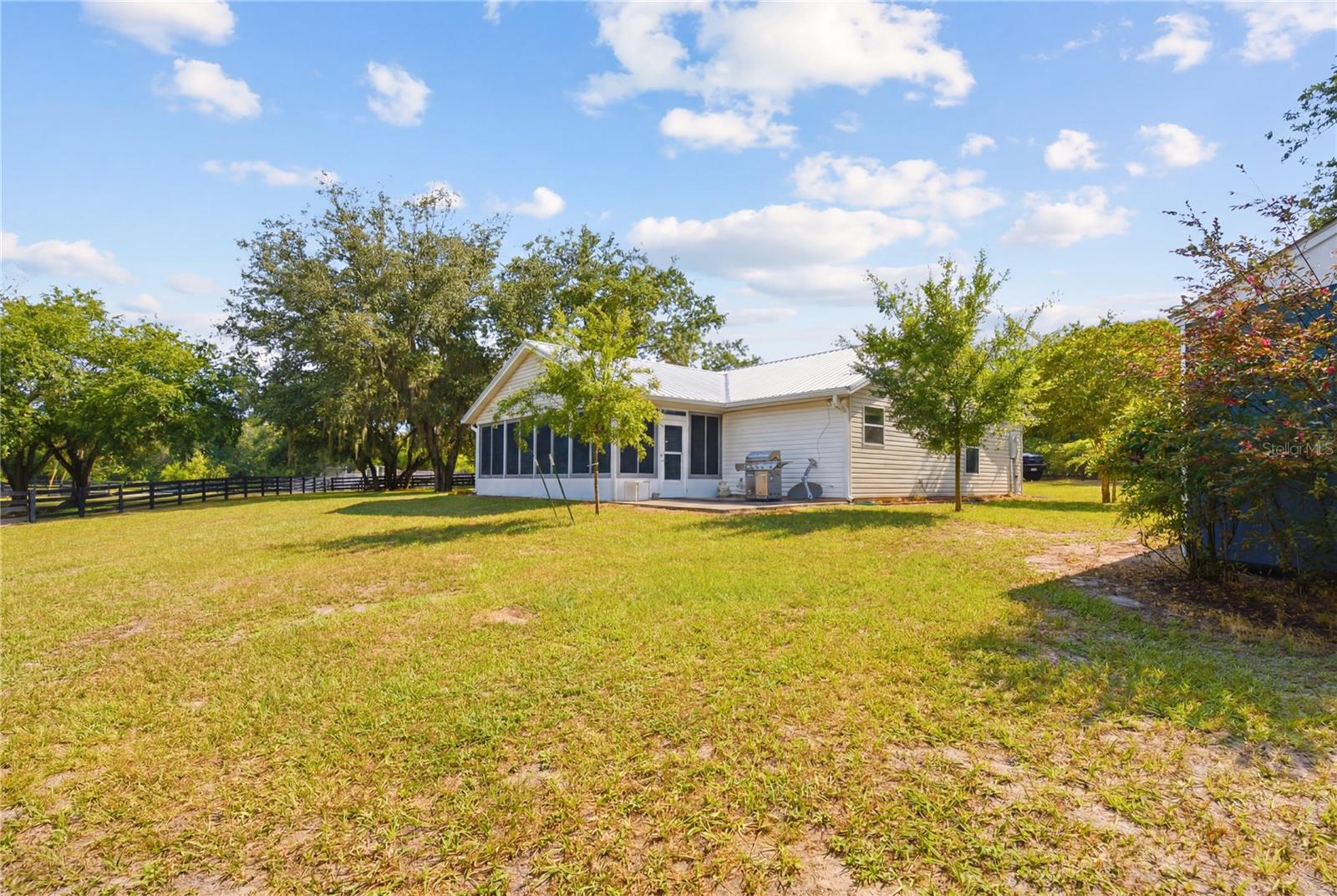 COUNTRYSIDE LAKES - Residential