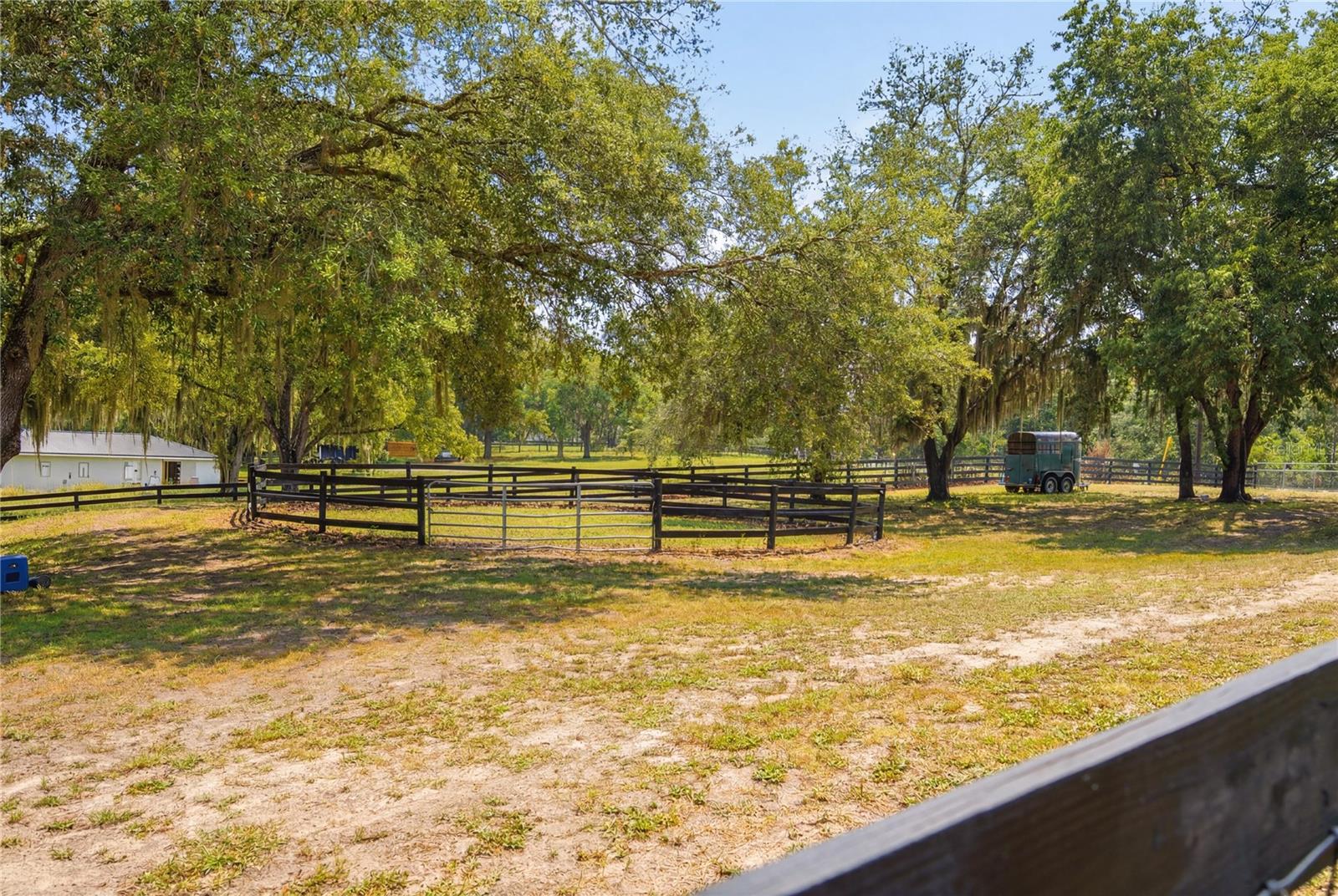 COUNTRYSIDE LAKES - Residential