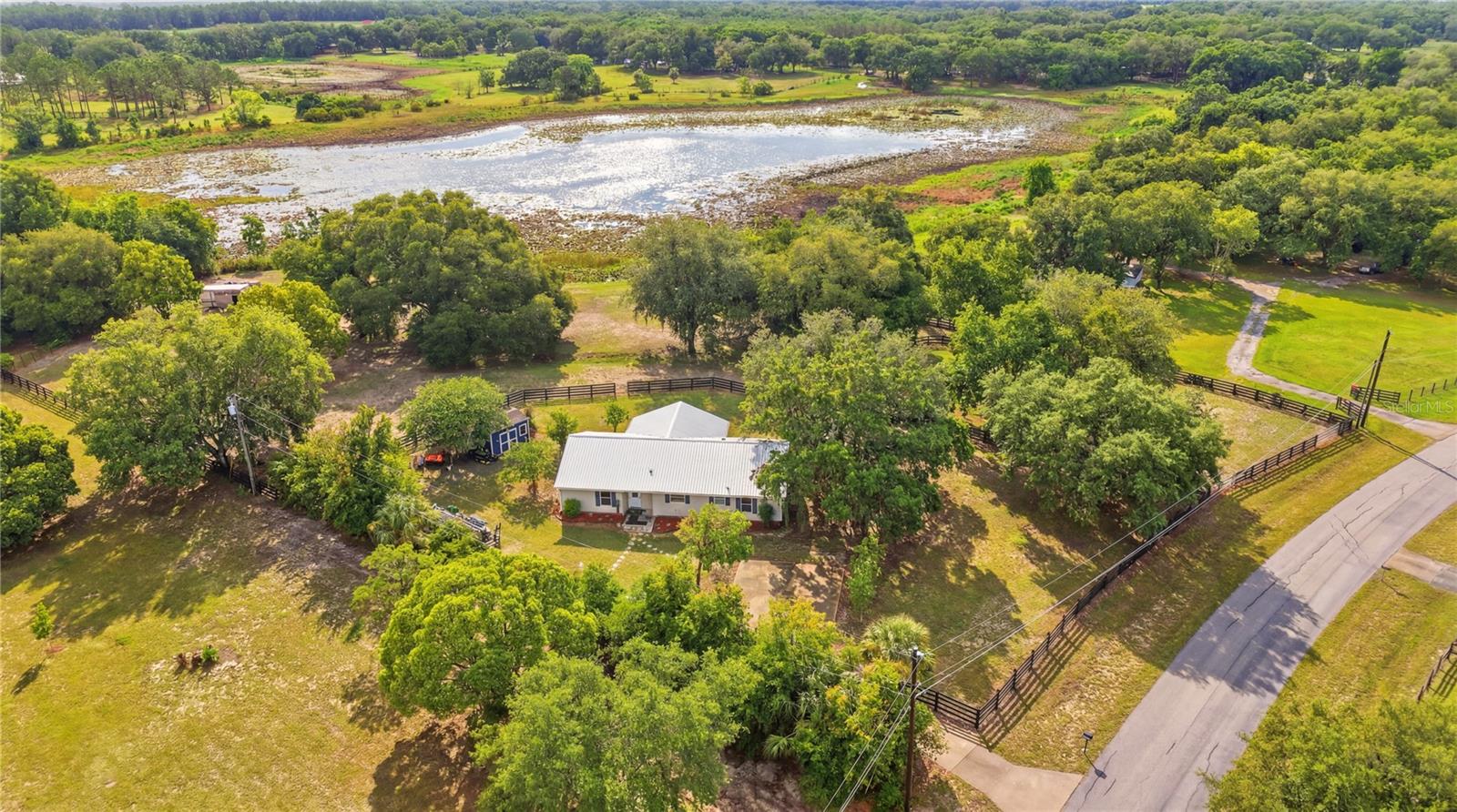 COUNTRYSIDE LAKES - Residential