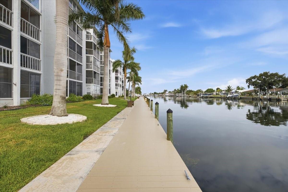 MOORINGS OF MAXIMO CONDO - Residential