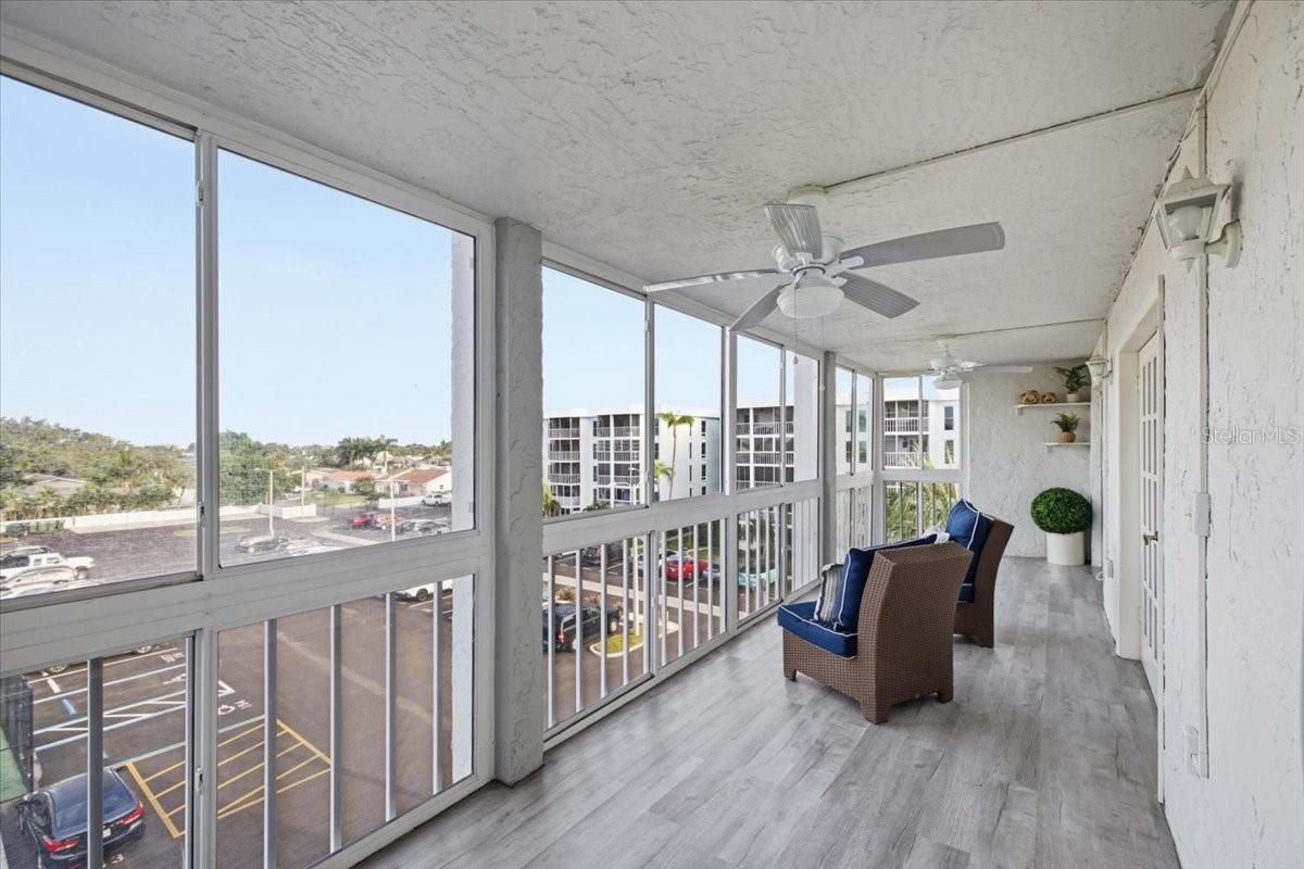 MOORINGS OF MAXIMO CONDO - Residential