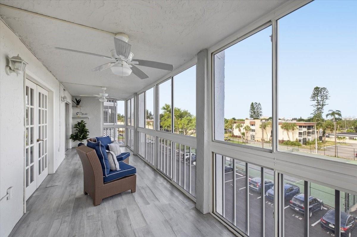 MOORINGS OF MAXIMO CONDO - Residential