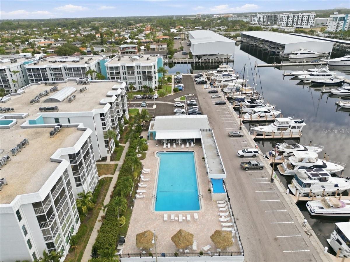 MOORINGS OF MAXIMO CONDO - Residential