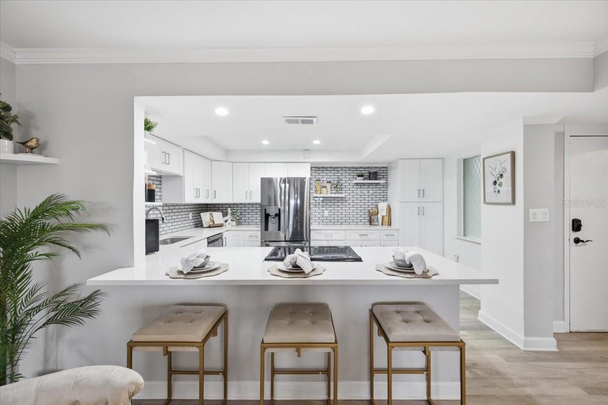 MOORINGS OF MAXIMO CONDO - Residential