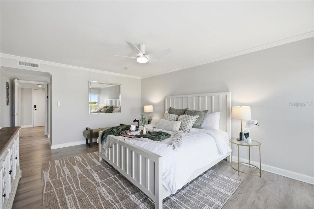 MOORINGS OF MAXIMO CONDO - Residential