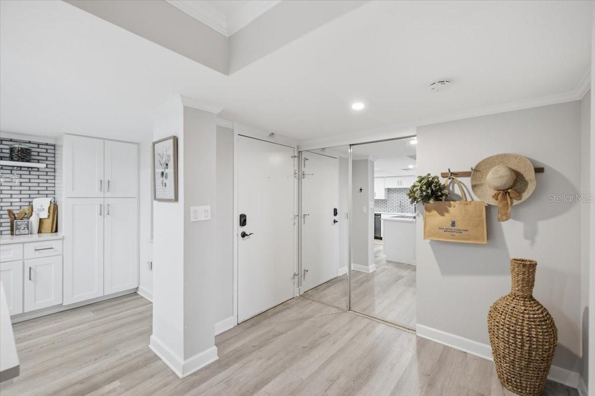 MOORINGS OF MAXIMO CONDO - Residential