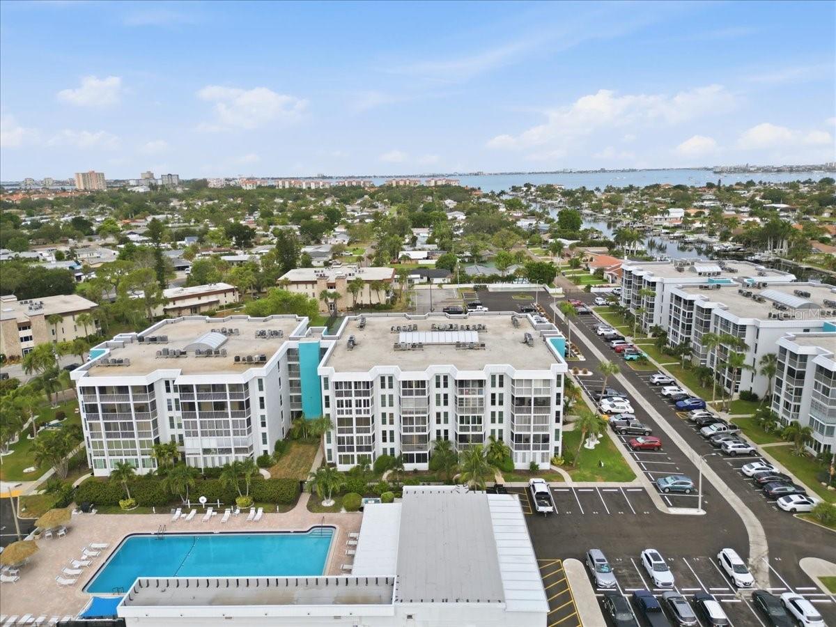 MOORINGS OF MAXIMO CONDO - Residential