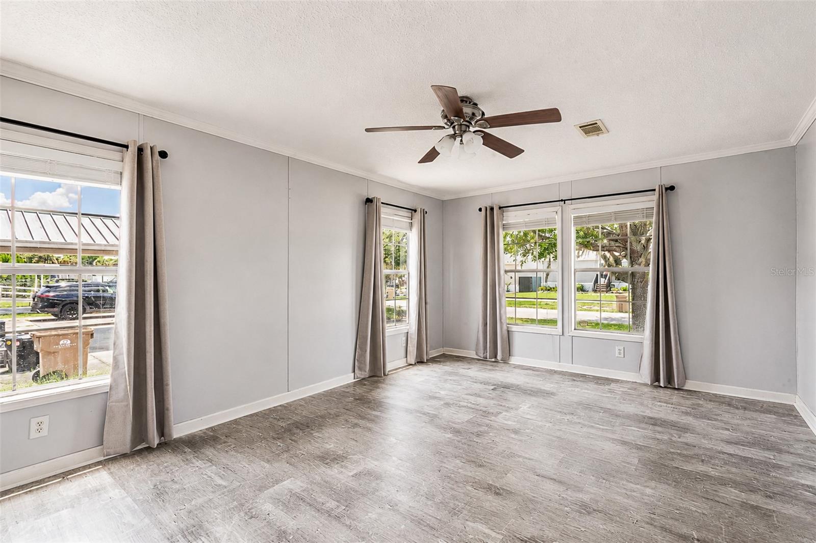 SHANGRI LA SHORES - Residential