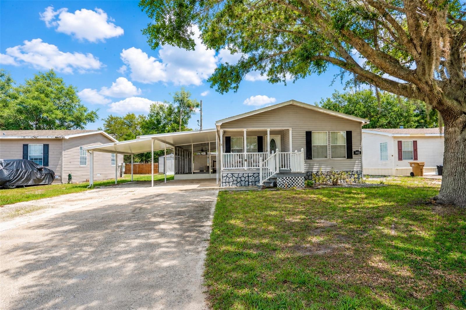 SHANGRI LA SHORES - Residential