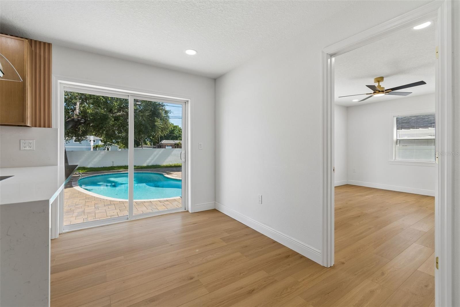 WELLSWOOD ESTATES UNIT 3 - Residential