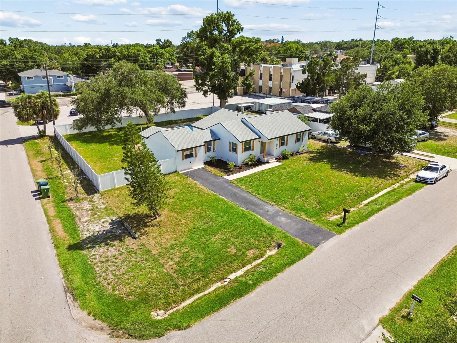 WELLSWOOD ESTATES UNIT 3 - Residential