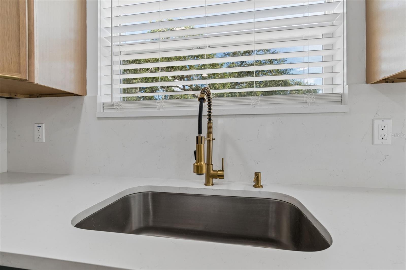 WELLSWOOD ESTATES UNIT 3 - Residential