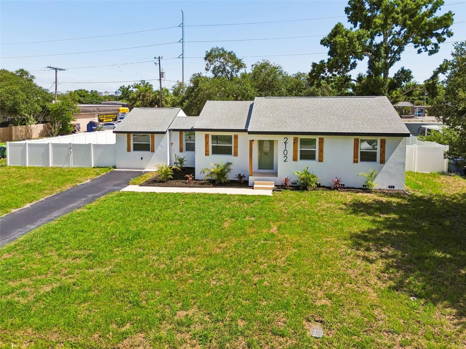 WELLSWOOD ESTATES UNIT 3 - Residential