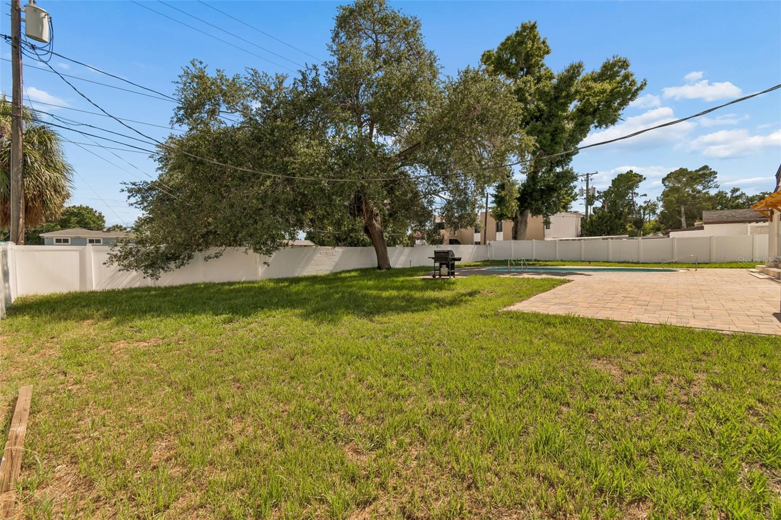WELLSWOOD ESTATES UNIT 3 - Residential
