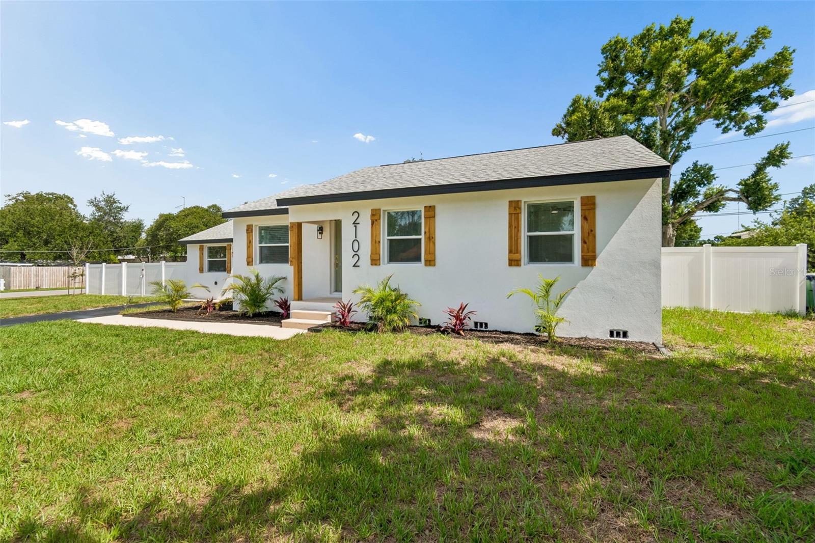 WELLSWOOD ESTATES UNIT 3 - Residential