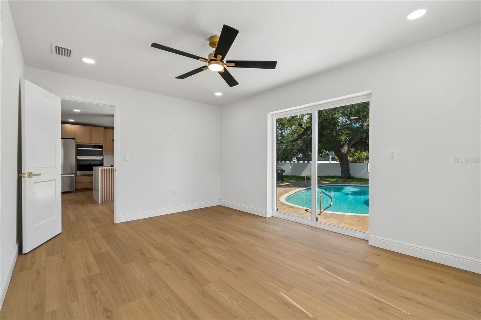WELLSWOOD ESTATES UNIT 3 - Residential