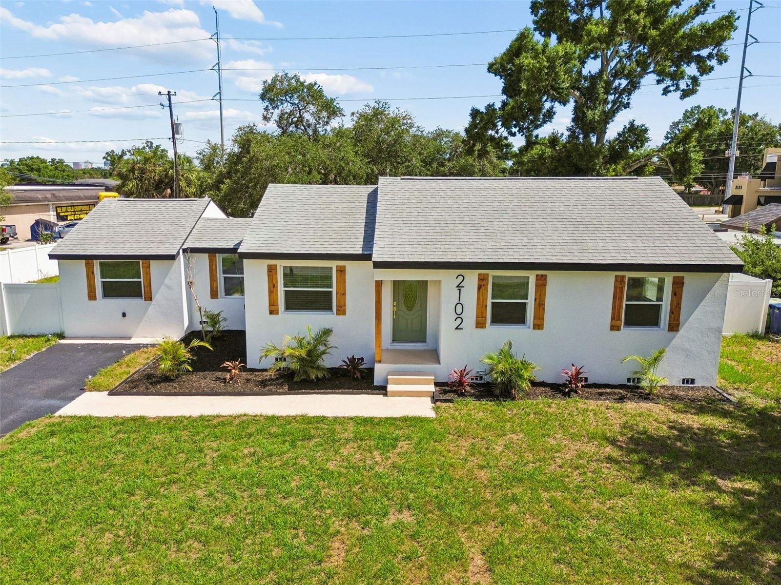 WELLSWOOD ESTATES UNIT 3 - Residential