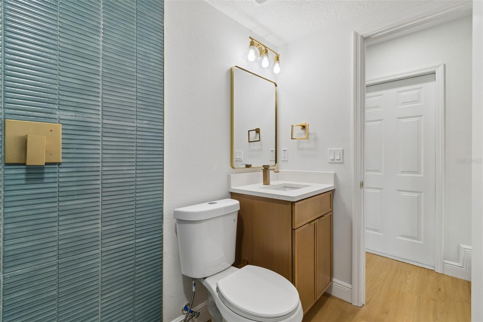 WELLSWOOD ESTATES UNIT 3 - Residential