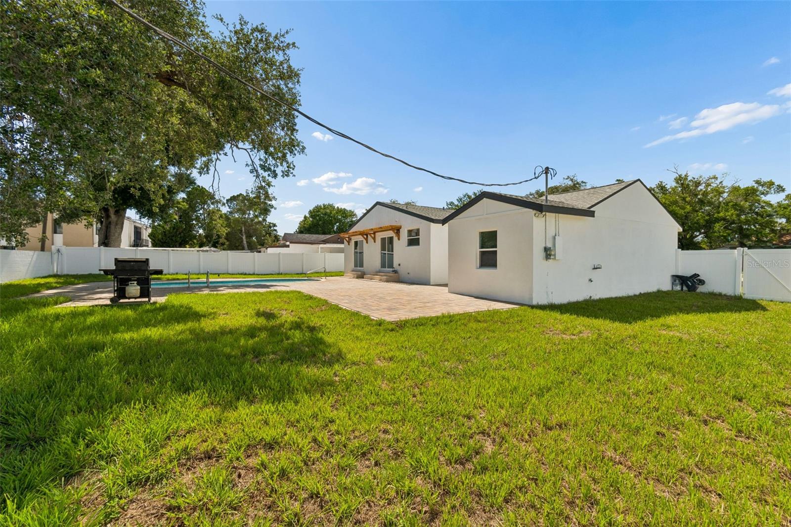 WELLSWOOD ESTATES UNIT 3 - Residential