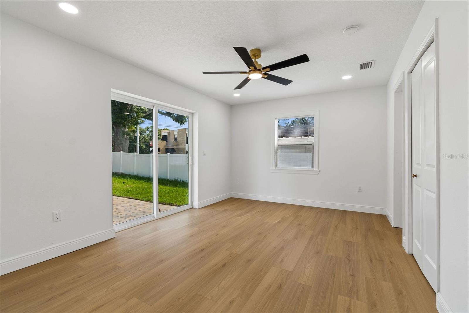 WELLSWOOD ESTATES UNIT 3 - Residential