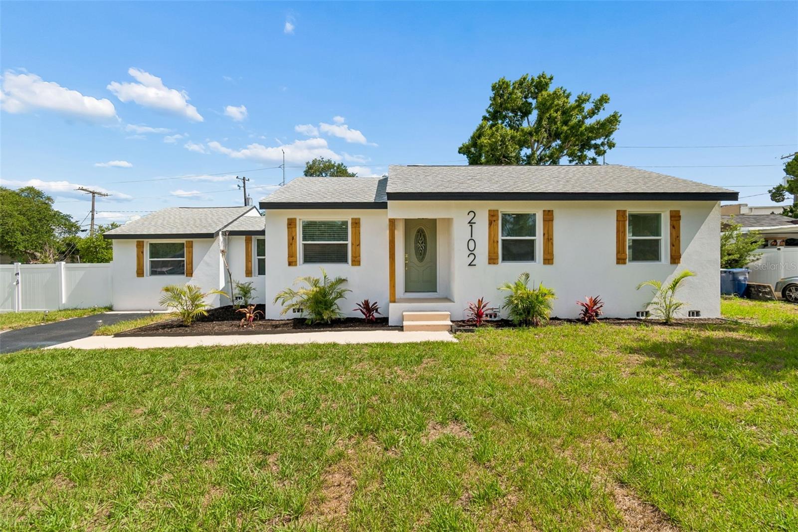 WELLSWOOD ESTATES UNIT 3 - Residential