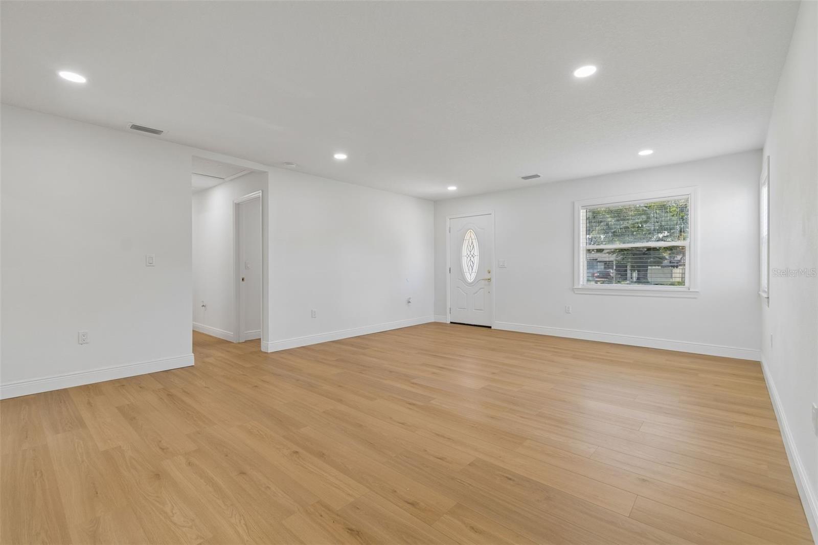 WELLSWOOD ESTATES UNIT 3 - Residential