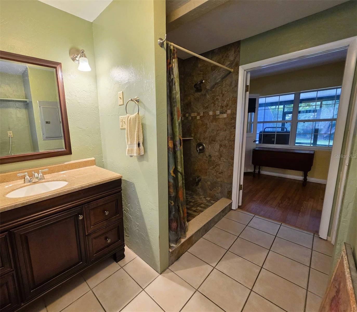 SPRING GARDEN HILLS UNIT 01 - Residential