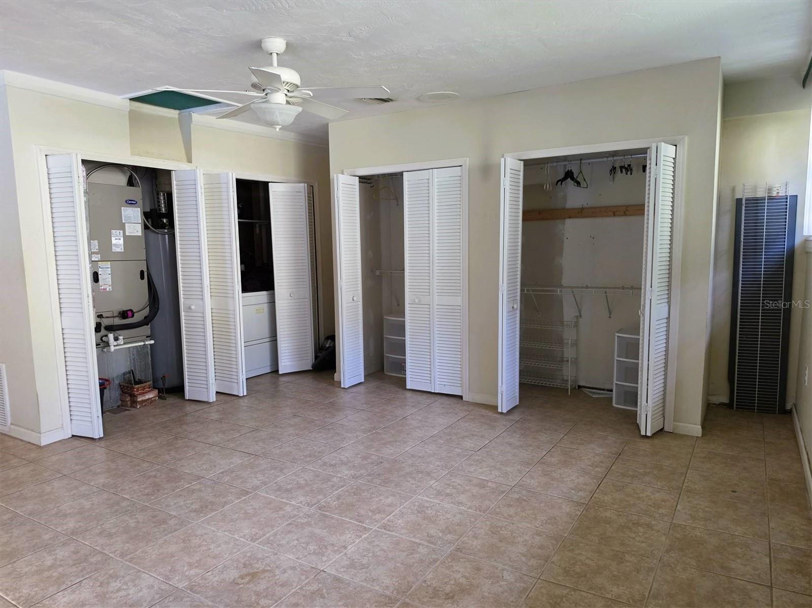 SPRING GARDEN HILLS UNIT 01 - Residential