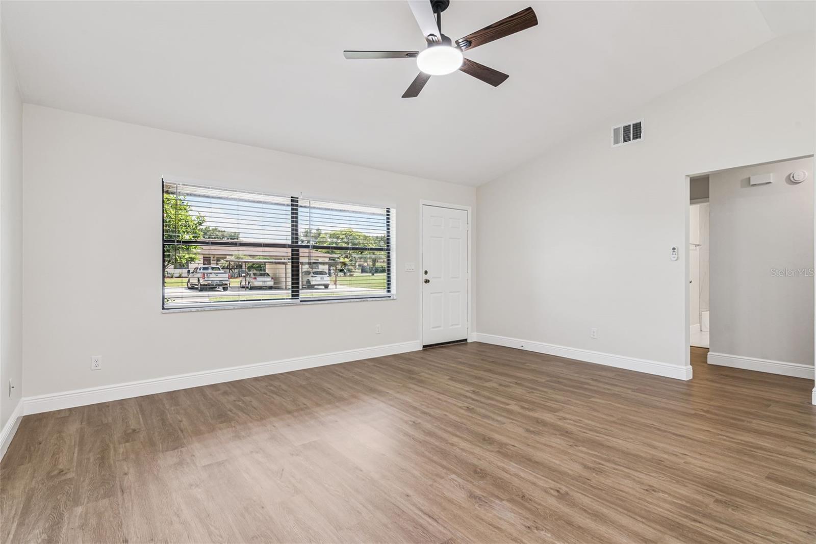 SUMMIT CHASE VILLAS PH 01 - Residential