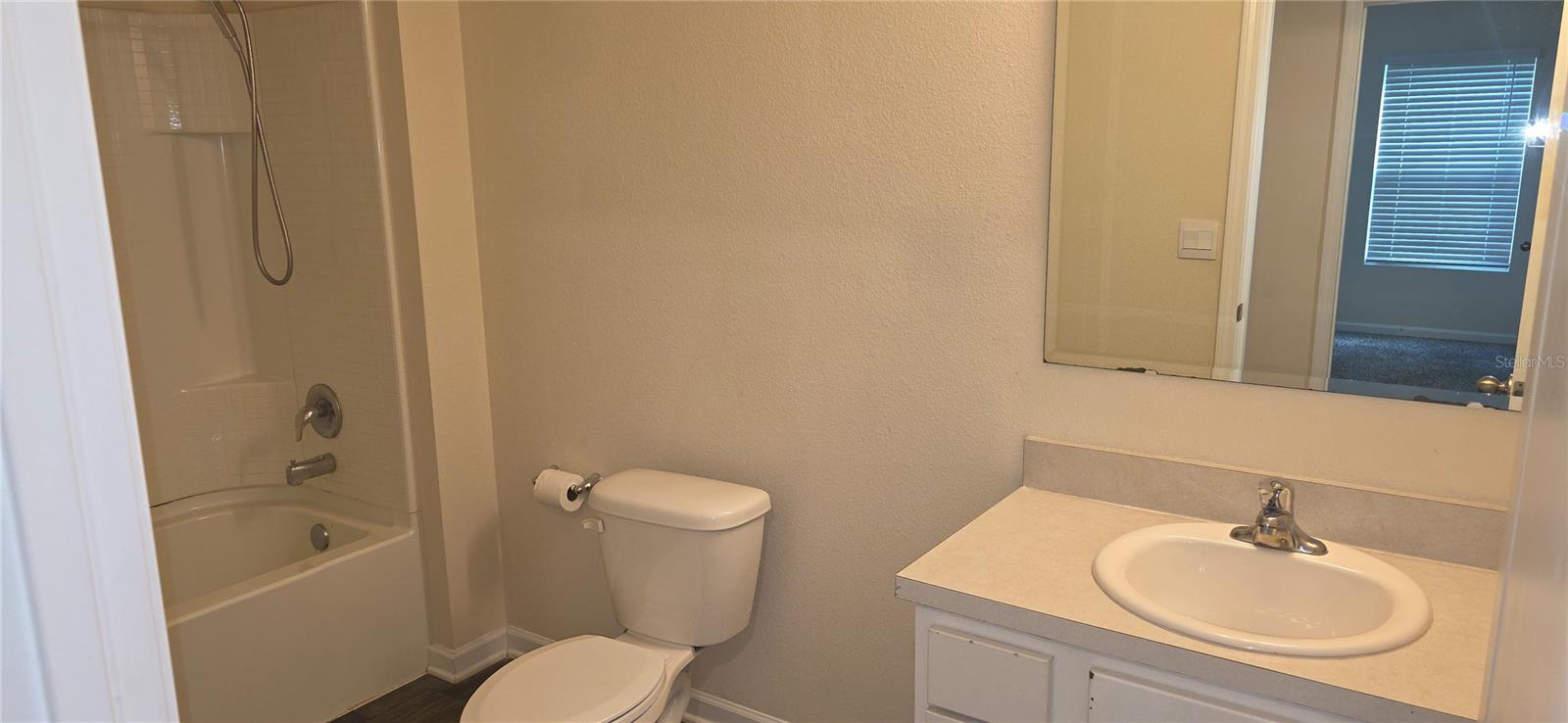 GRAND RESERVE AND GOLF CLUB - Residential Lease